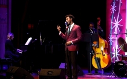 Evan Tyrone Martin brings the voice of Nat King Cole to life